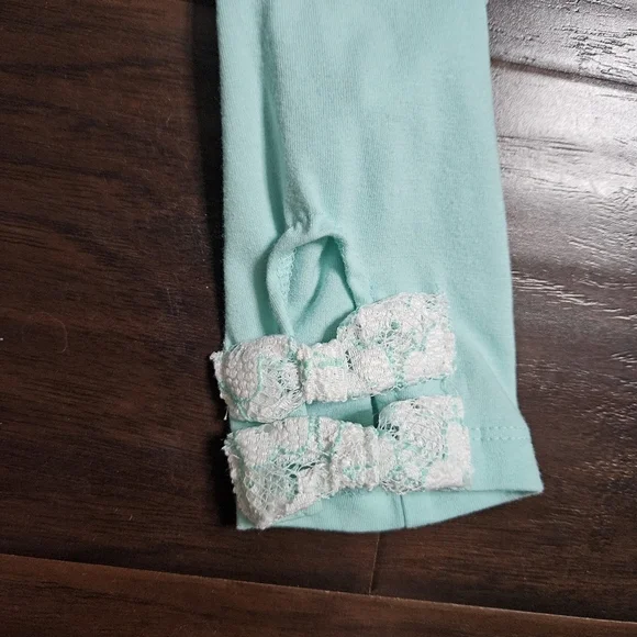 Forever Me Girls 2 Piece Mint Green & White Capri/Lace Tunic Set Size 6 - Picture 8 of 15